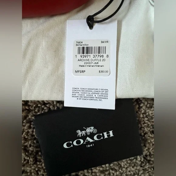 Coach 1941 Duffle 20 Vermillion - Picture 10 of 11